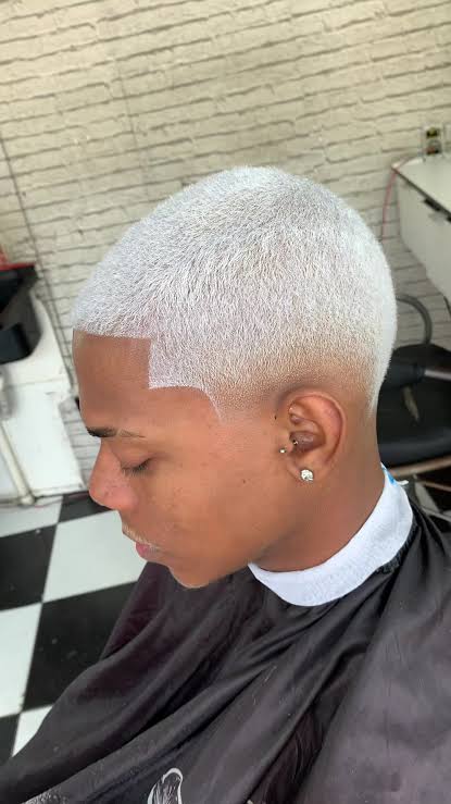 Corte Platinado Nevou